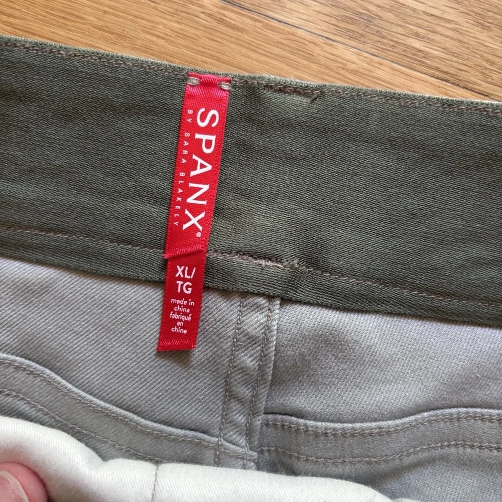 Spanx Stretch Twill Shorts Women's XL 5